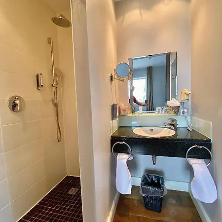 Nikolai Hotel 4*