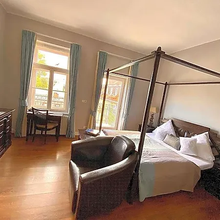 Nikolai 4* München