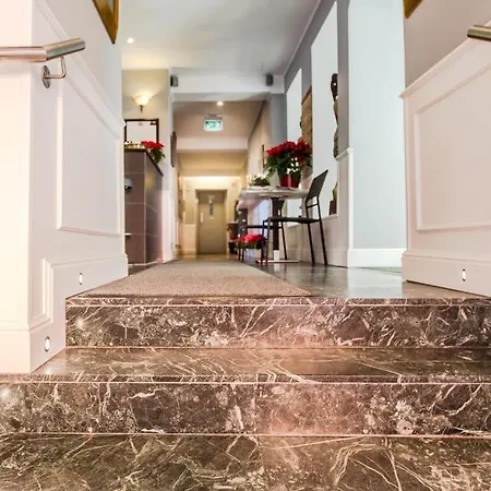 Hotel Nikolai 4*
