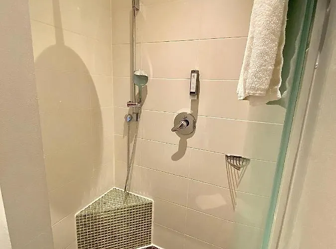 Hotel Nikolai 4*